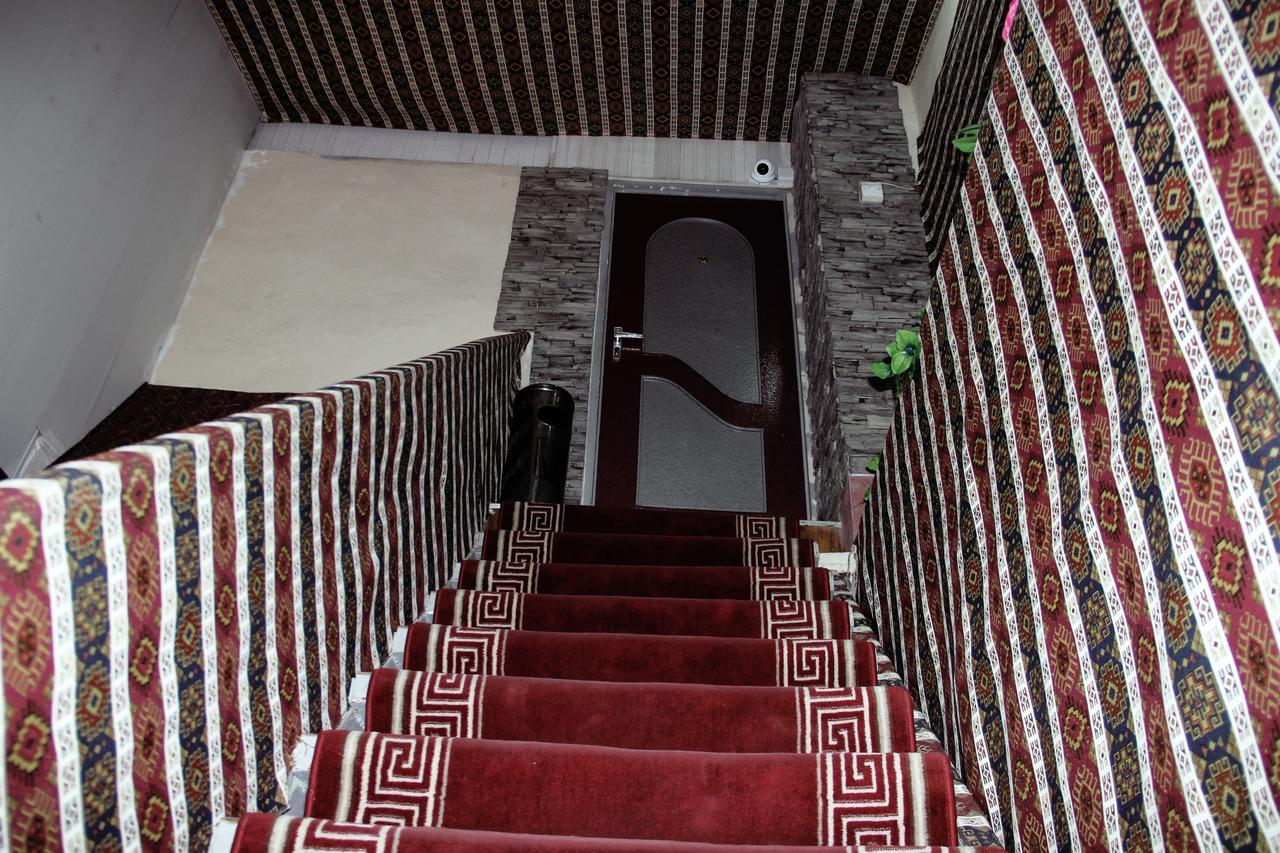 Cth-Baku-Hostel Экстерьер фото